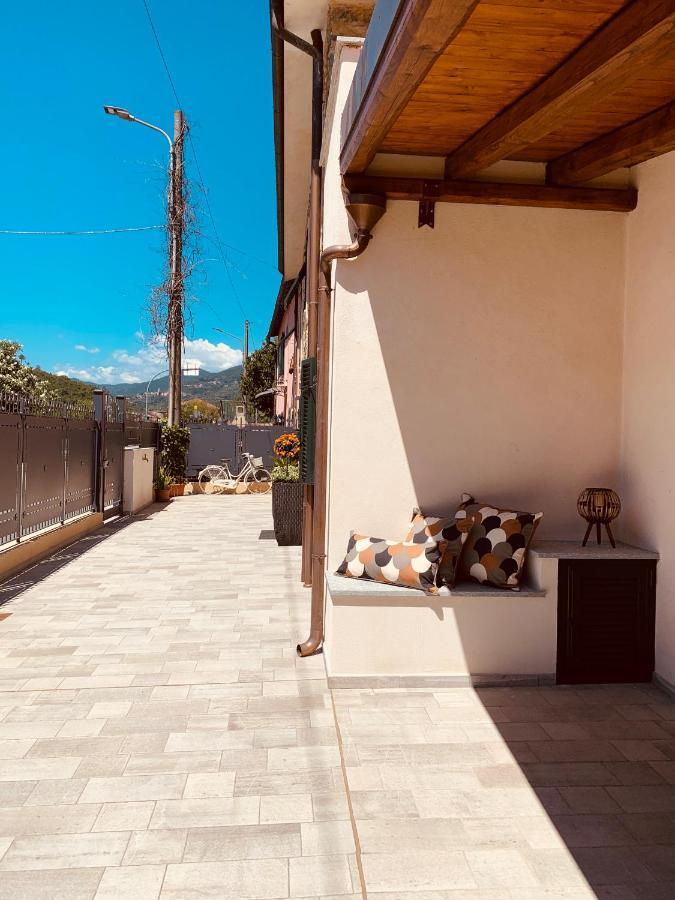 Cabane Bed And Breakfast Garlenda Exterior foto